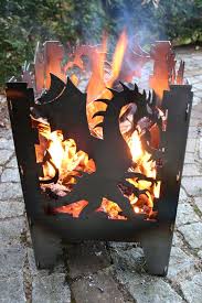 Fire pit skulls complaintsshow all. Svenskav Feuerkorb Feuersaule Im Eindrucksvollen Drachendesign L 30 5 X 32 X 4 Cool Crafts Awesome Dragon Decor Outdoor Fire Pit Designs Custom Fire Pit