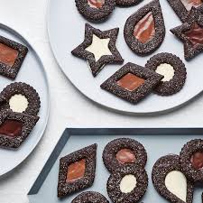 It's the perfect christmas cake recipe! 99 Christmas Cookie Recipes To Fire Up The Festive Spirit Cookies Recipes Christmas Perfect Pound Cake Recipe Linzer Cookies