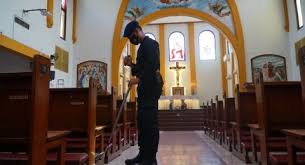 Melalui kata pengantar tersebut pembuat makalah atau penulis menyampaikan rasa syukur atas terciptanya karya, dimulai dari syukur kepada. Jelang Ibadah Natal Penjinak Bom Polda Jatim Sterilkan Gereja Di Surabaya Suara Jatim