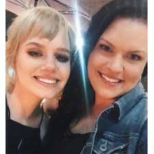 Megan Lauzon and Robert Knudsen's Wedding Website