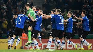 Seite des dfb offizielle seite vom olympiastadion berlin. Third Tier Arminia Bielefeld Shoot Way Into Dfb Pokal Semis Bayern S Manuel Neuer Saves Munich In Own Shoot Out The National