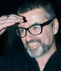 We can describe the beautiful personality of this talented man as someone  incredibly empathetic, kind, spontaneous and with an endearing sensitivity  💖 For that and much more we miss you a world