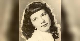 Audrey Kimble's Instagram, Twitter & Facebook