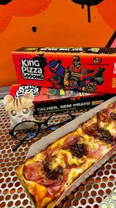 K-PIZZA EM MARING&Aacute;? 🇰🇷🍕 Voc&ecirc; precisa conhecer o @kingpizzalooong.mga A  gente veio conhecer um novo conceito de pizza que acabou de chegar em  Maring&aacute; e j&aacute; virou queridinho no rol&ecirc;! 👀🔥 O