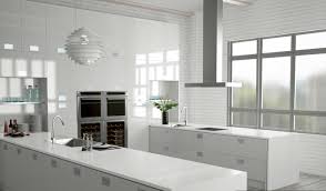Nuestra cocina debe ser algo único y una zona de confort donde cocinar en familia y pasar buenos ratos. Que Es El Compac Y Por Que Es Una Buena Opcion Para Tu Encimera