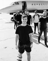 The last couple of months have been crazy for me, with many great shows but also my ankle injury. Martin Garrix Summer 19 By Louis Van Baar Facebook