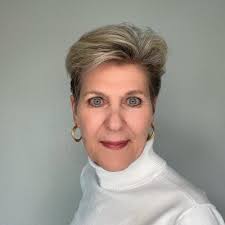 leaders #womenofinfluence #entrepreneur #womenentrepreneurs #talkingchange 