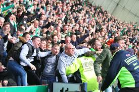 Travelling rangers and celtic fans clashed on sunday night in a heated dispute at belfast city airport. My Experiences As A Jewish Celtic Fan Celtic Quick News
