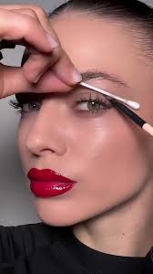 Fácil maquillaje de Halloween 2025 con Catrina