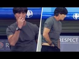 German coach sniffs his armpitt and eats his booger. Wn Joachim Low