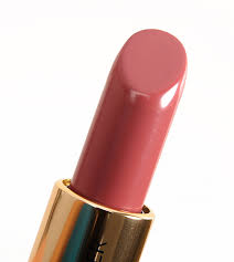 I actually like the makeup bag this time, it's something i will actually use 🙂 Estee Lauder Irresistible Pure Color Envy Sculpting Lipstick Review Swatches