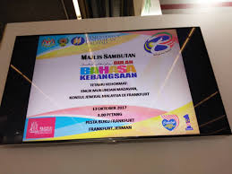Pengarah majlis buku kebangsaan malaysia (mbkm), mohd khair ngadiron, berkata dialog penerbit dunia 2021 (dpdkl 2021) membuktikan buku masih kekal relevan dalam memperkukuhkan budaya membaca rakyat negara ini, sekali gus memperkasakan industri perbukuan negara. Pesta Buku Frankfurt 2017 News From Mission Portal