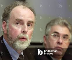 Image of BELGIAN NATIONAL BANK GOVERNOR GUY QUADEN AND JAN SMETS HOLD