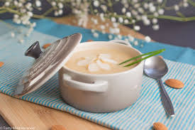 Crema De Coliflor Con Almendras Tasty Mediterraneo Veloute Chou Fleur Chou Fleur Choux