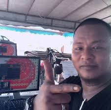 Teknik bermain gitar akustik, teknik bermain gitar melodi, teknik bermain gitar klasik, teknik bermain gitar listrik, teknik bermain gitar projector band, chord gitar aisyah istri rasulullah shallallahu alaihi wasallam, chord gitar sholawat aisyah istri rasulullah, chord gitar aisyah istri. Projector Band Aisyah Am Dm G C F Dm Kord Gitar Kapok