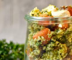 Couscous Salat Mit Datteln Und Feta Leicht Und Lecker Rezept Couscous Salat Couscous Salat Rezept Gesund Kochen Rezepte