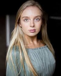 Debra Speakman's Instagram, Twitter & Facebook