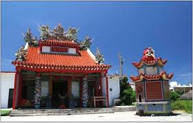 This is the one aspect that all temple groups share in common, without which the temple would cease to exist. Chinese Temples Picture Gallery 30 Stunning Photos