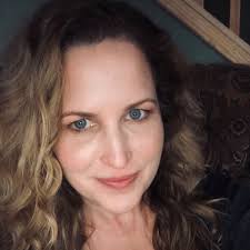 Jessica Perrin's Instagram, Twitter & Facebook