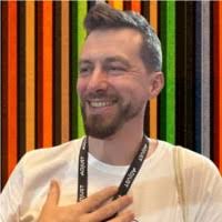 90+ "Daniel )" profiles