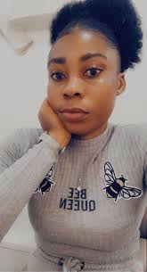 Transmen's comfort in minimal clothing at home