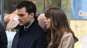 Heute war der tag der tage und die welt fiebert aufgeregt dem 2. Fifty Shades Of Grey 2 Mit Jamie Dornan Miese Laune Am Set Sixx