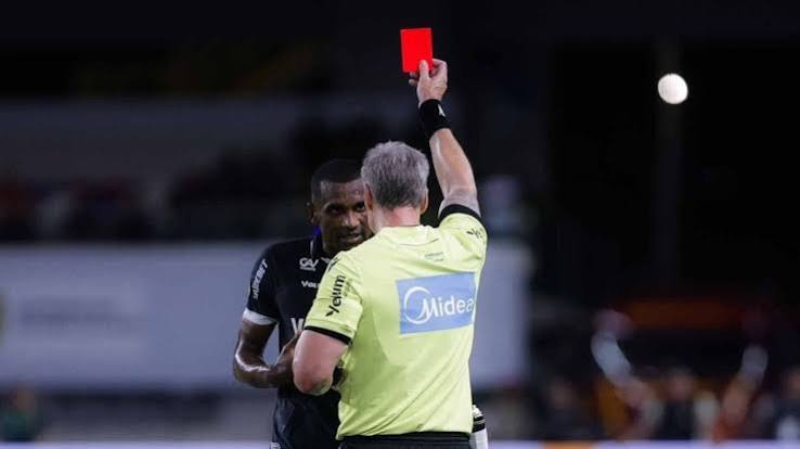 Dirigente do Remo detona arbitragem contra o Santos e cita VAR do Palmeiras