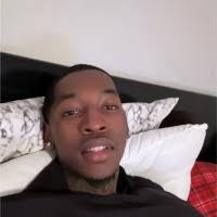 200+ "D'vonte" profiles