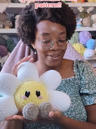 Daisy Plush Crochet Pattern