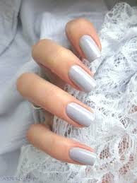 light gray nails when it comes to choosing a color for your wedding nails we love shades that are soft and subdued neutral nail color boho nails neutral nails neutral nail color