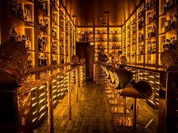 The Best Bars On The Lower East Side Nyc Bars Nyc Restaurants Oak Nyc