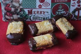 Batonnets Amandes Et Chocolat Bredele Petits Gateaux De Noel Recette Gateau Noel Gateau Noel Petits Gateaux De Noel