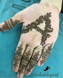 Heart with s arabic mehndi design. Alphabet Mehndi Designs Ig Stylish Mehndi Design Facebook