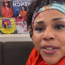 OOH yes, feelin myself in this photos! 😍 A HUGE thank you to the  wonderfully talented Matt Humphries @matthumphreyimages and to the lovely  Siân @siandukemua for making me feel and look good!