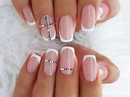 Over 50 beautiful wedding art designs. 20 Beautiful Wedding Nails You Ll Love Smartest Brides