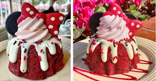 Impress your party guests with these fan favourite red velvet cakes, ready in half an hour. These Minnie Mouse Red Velvet Bundt Cakes Have A Raspberry Filling And I M On My Way
