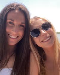 Baylee Stuart (@baylee.stuart) · Instagram 照片和视频