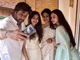 Arjun Sarja Second Daughter Anjana Photos Photogallery Page 2 Aishwarya and anjana got a cow for their dad all the way from gujarat. arjun sarja second daughter anjana