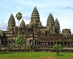 Angkor thom seems not to be the first khmer capital on the site, however. Dari Borobudur Ke Angkor Wat Monilando Catatan Seorang Pembelajar