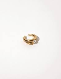 Who are the independent jewelry designers in toronto? 29 Canadian Jewellery Brands That Should Be On Your Radar Fashion Magazine