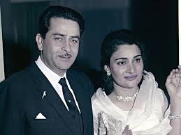 Krishna Raj Kapoor passes away at 87 after suffering cardiac arrest - The  Economic Times