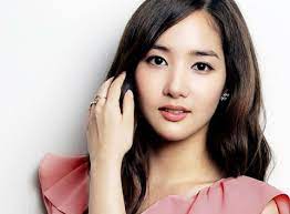Top 20 most beautiful birds in the world; Top 10 Most Beautiful Women In Korean Drama The List May Surprise You Park Min Young 10 Most Beautiful Women Young Park