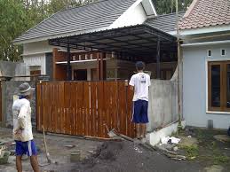 Biasanya, kanopi digunakan untuk penutup pintu, sebagai atap pelindung mobil dari sinar matahari, balkon rumah, dan hujan. Kanopi Rumah Sederhana Language Id Desain Gambar Dan Harga Kanopi Rumah Minimalis Terbaru