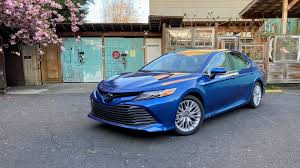 2020 toyota camry se specs. 2020 Toyota Camry Hybrid Vs 2020 Hyundai Sonata Hybrid Gas Mileage Drive Review