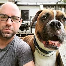 Shelley Hooker's Instagram, Twitter & Facebook