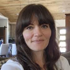 Elaine Whitt's Instagram, Twitter & Facebook