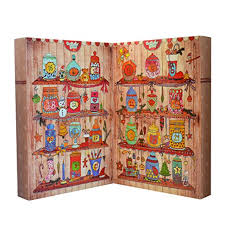 Zauberhafter Adventskalender Von Der Zuckerbacker Gefullt Mit Fruchtgummis Kaubonbons Und Weiteren Sussen Kindheitserinnerungen Calendar Holiday Decor Trifold