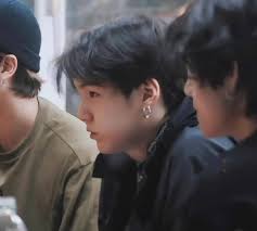 Everybody not being okay with what you're okay with isn't something you  need to "HEAL" from. 🚨❤️‍🩹💭