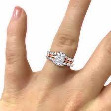 Make your engagement and wedding tied to a common theme. 14k Rose Gold Set Of 2 Curved Moissanite Wedding Rings Ring Etsy