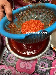 Click here to open zoom in to image. Tak Perlu Potong Buang Biji Atau Rebus Ini Cara Mudah Buat Stok Cili Kisar Vanilla Kismis